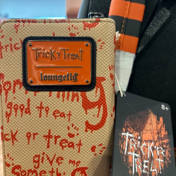 Punkin loungefly halloween wallet & backpack - Picture 7 of 7